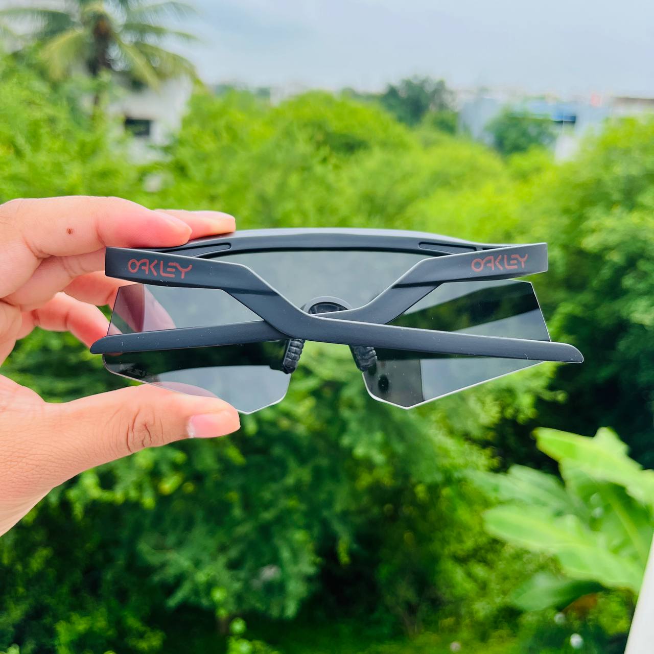 Hydra Silver Black Colour Sunglass