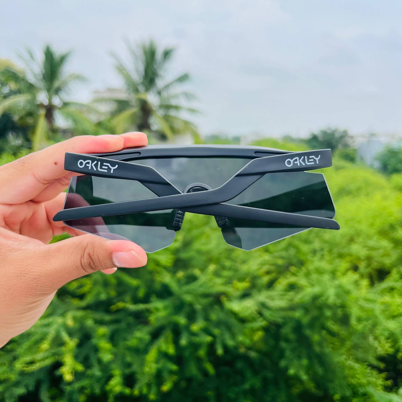 Hydra Black Colour Sunglass
