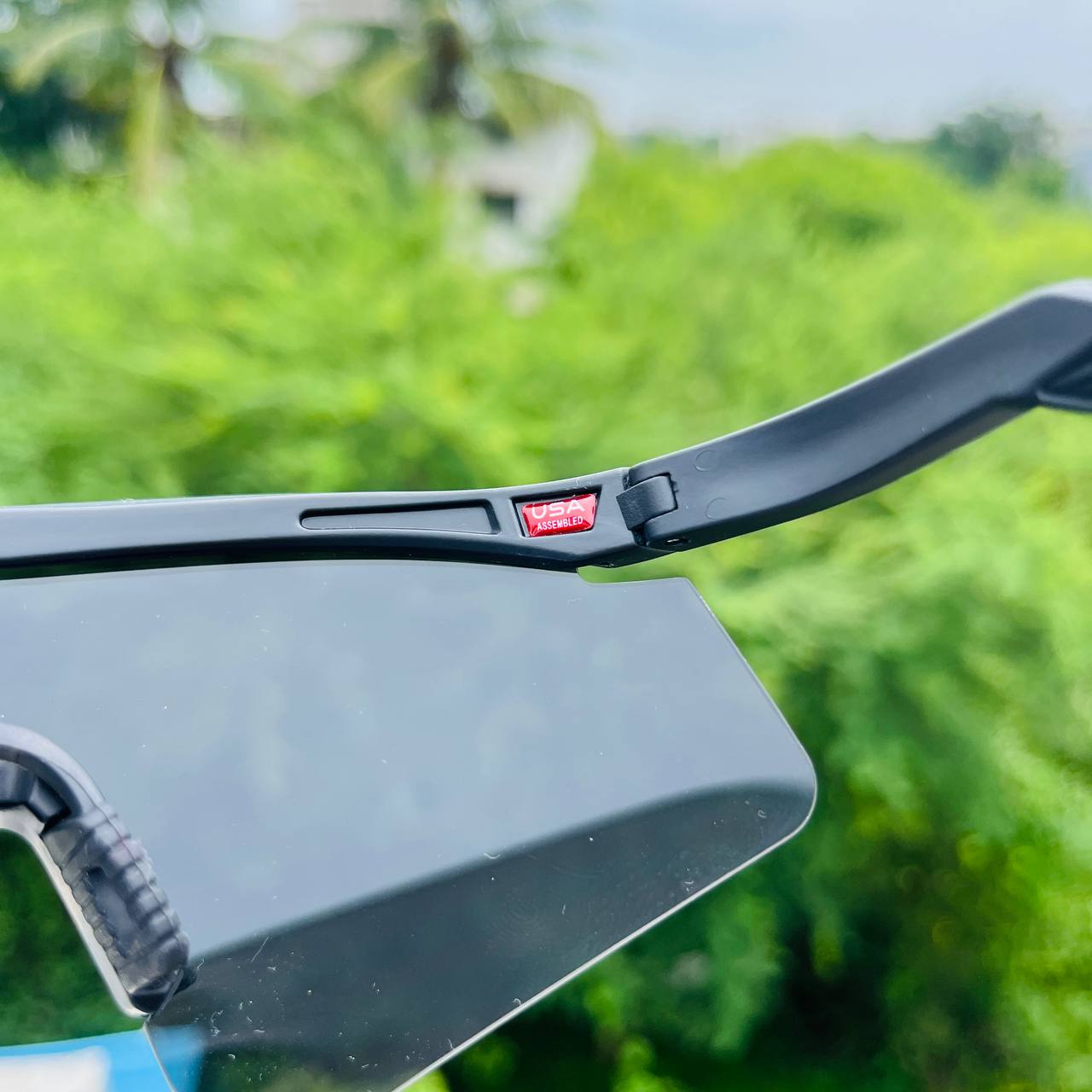 Hydra Silver Black Colour Sunglass