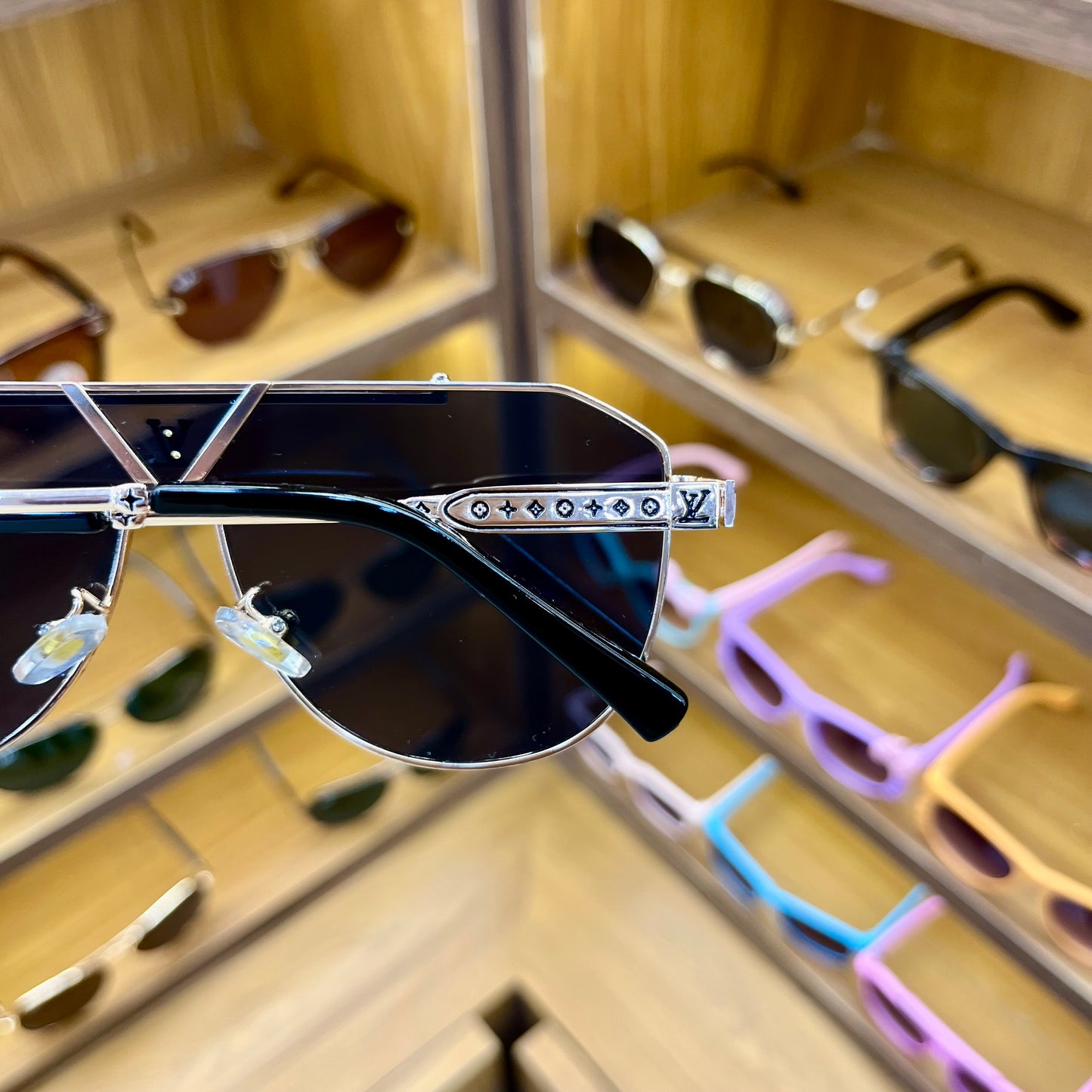 LV Gold-Black Luxury Fashion Sunglasses For Men