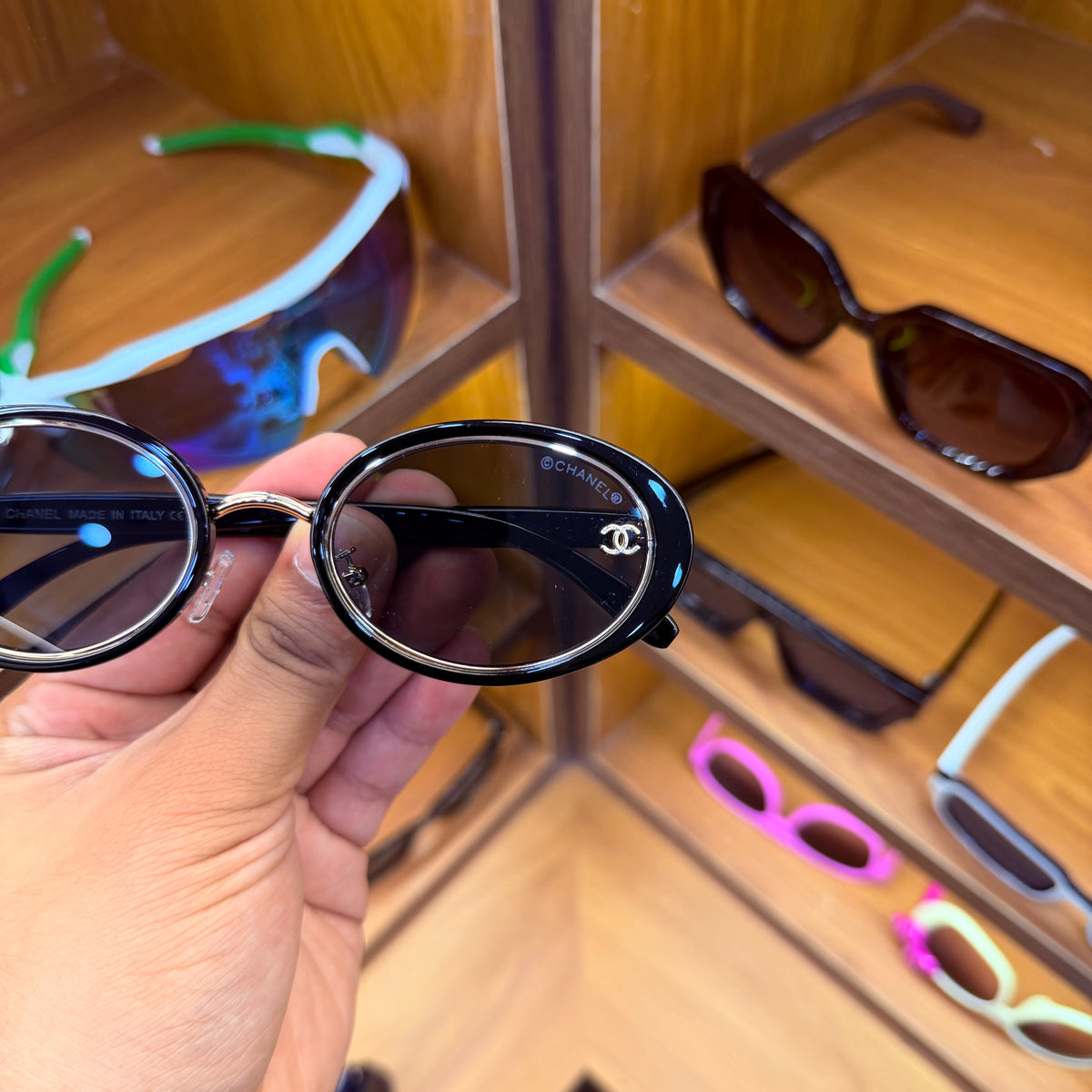 CHANEL Black Oval Stylish Trendy Premium Sunglasses