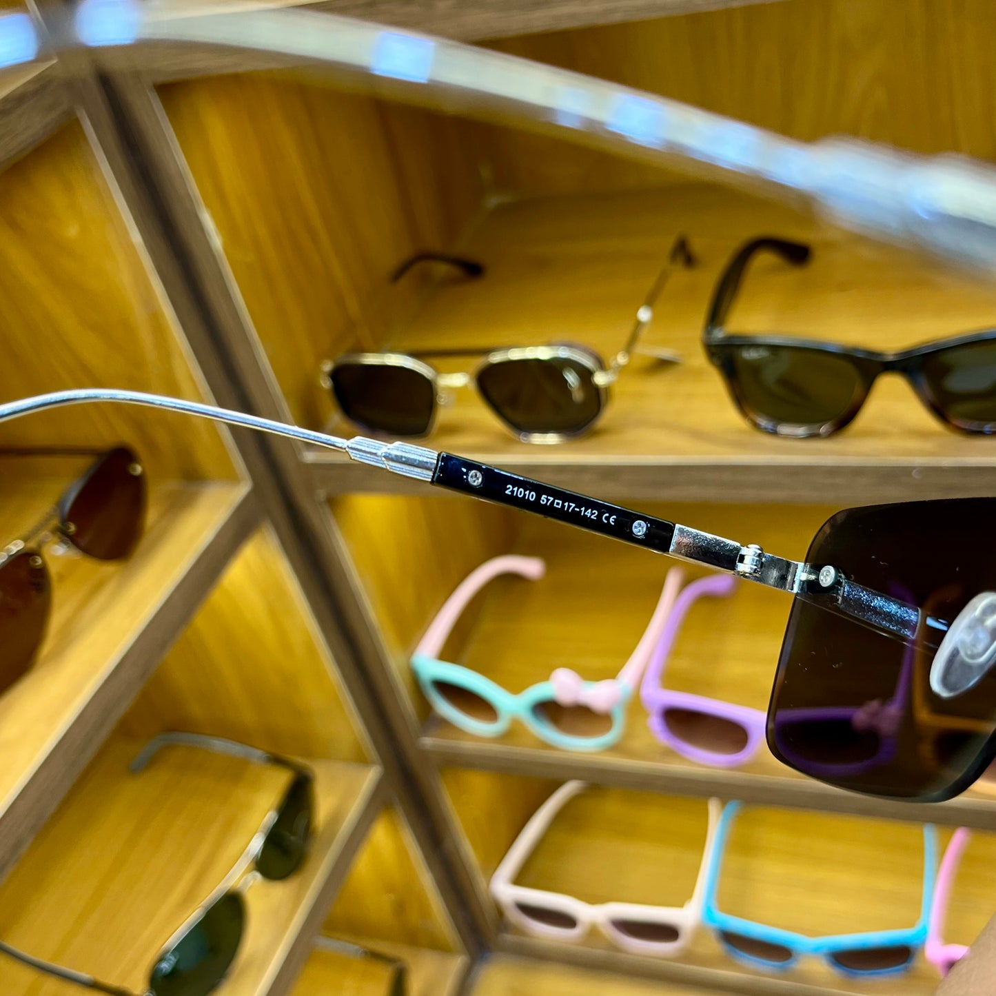 MAYBACH 21010 Frameless Black Color Rectangle Premium Fashion Sunglasses