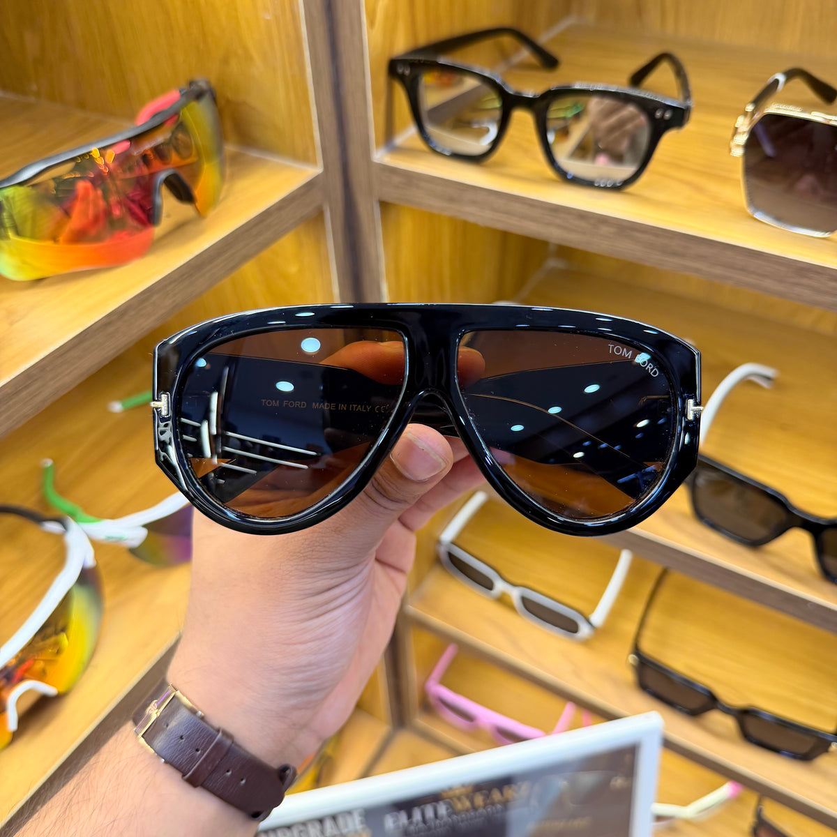 TOM FORD BRONSON 1044  Black-Brown Over Size Premium Fashion Sunglass