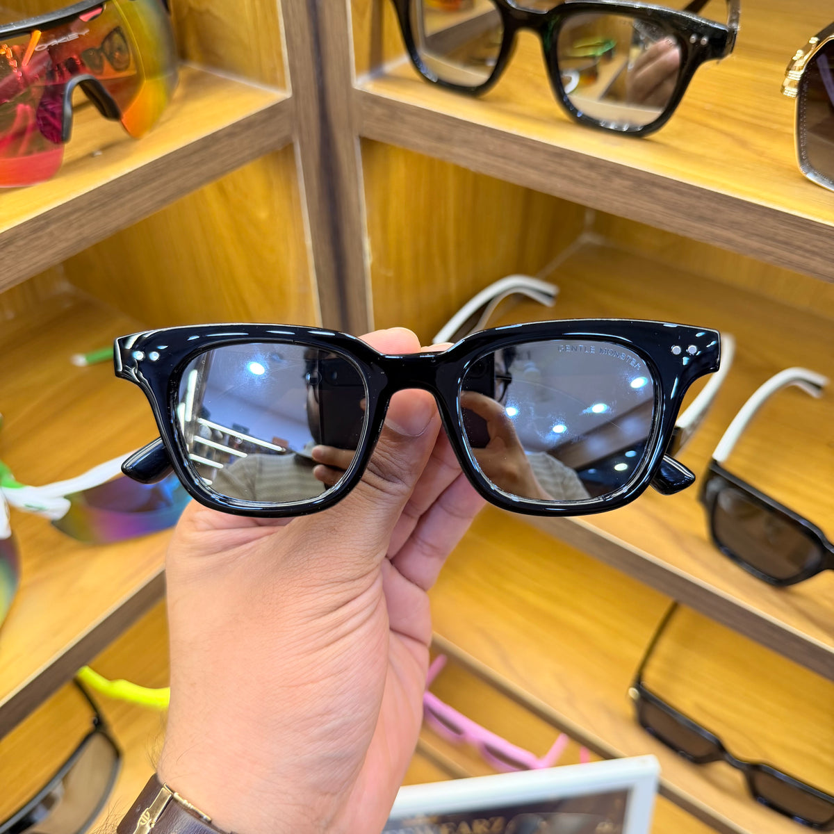 Gentle Monster black Mirror Lens [ South Side 01 ] Acetate Square Glasses in Black 48-22-152