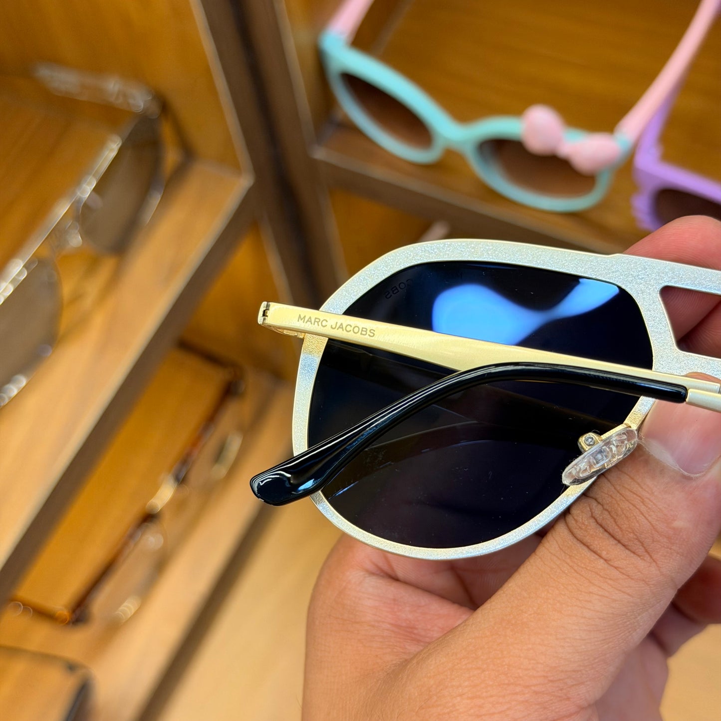 MARC JACOBS Golden Big Size Aviator Style Black Colour Premium Fashion Sunglasses