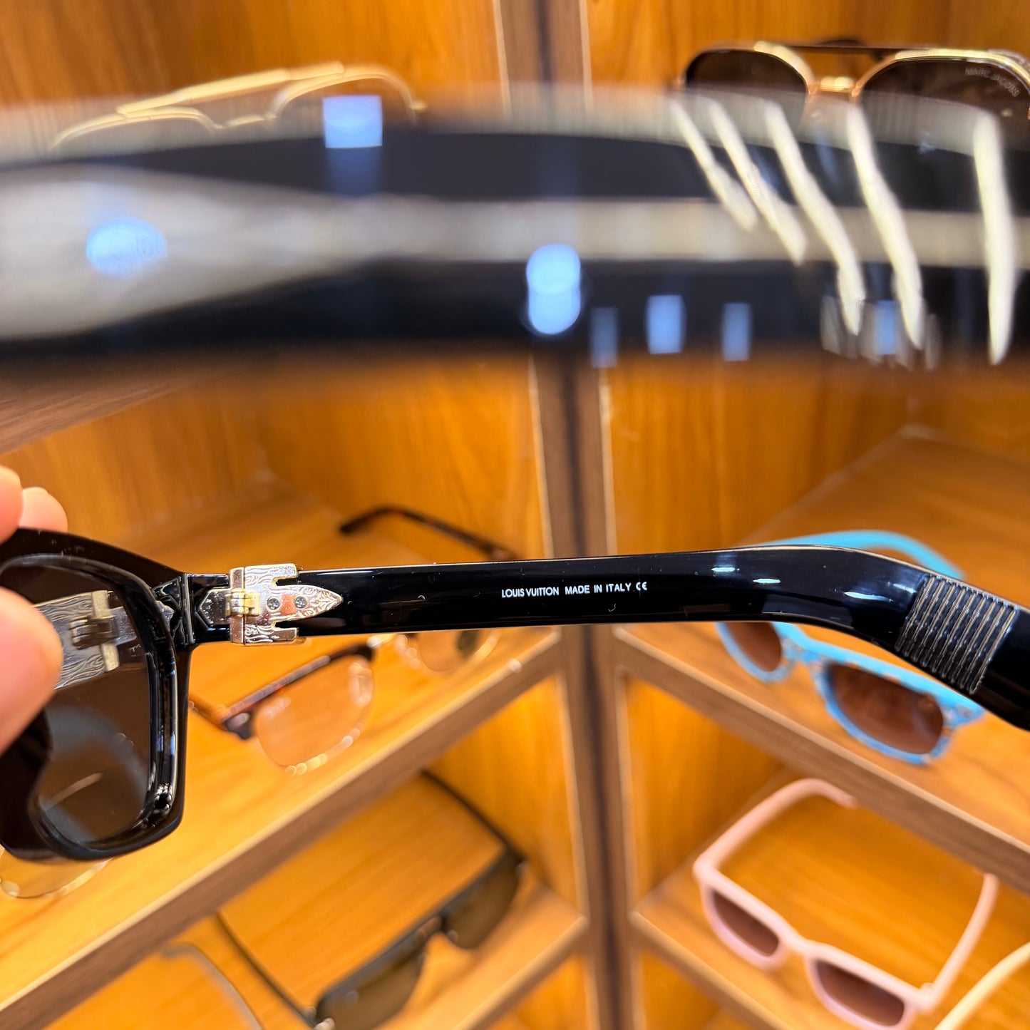 LV KZ1139 Black Rectangle Premium Sunglasses