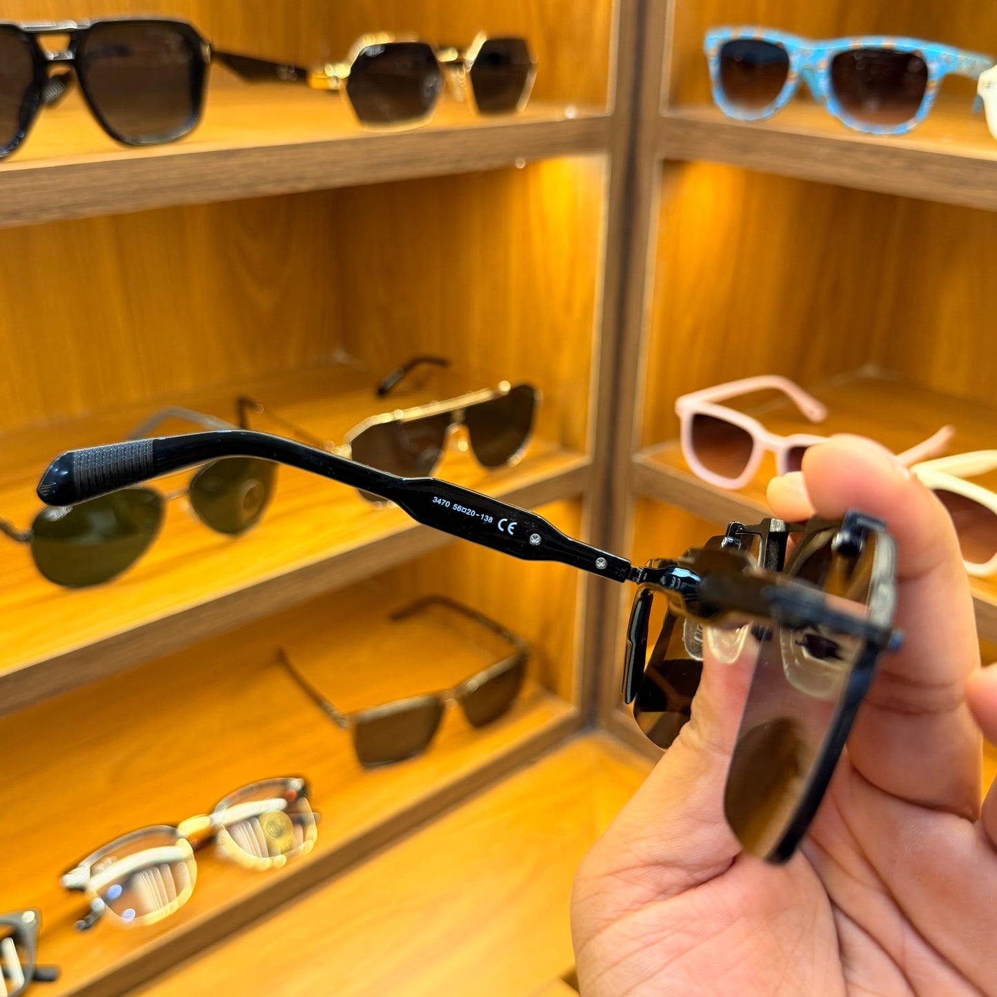 Metal Aviator Rimless Sunglasses for Unisex, Frameless Profile, for Everyday Wear