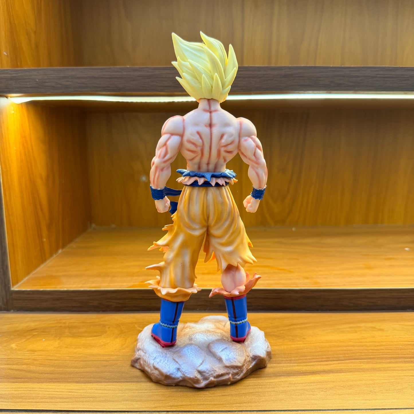 Super Saiyan Goku Golden Hair Action Figure – Dragon Ball Z Anime Collectible
