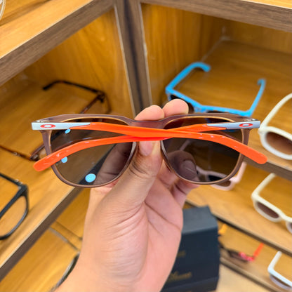 Oakley Polarised Grey-Orange Premium Sunglass