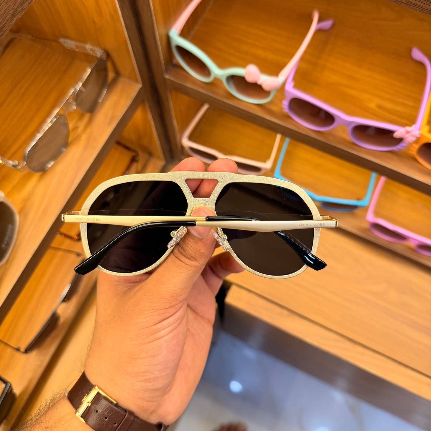MARC JACOBS Golden Big Size Aviator Style Black Colour Premium Fashion Sunglasses