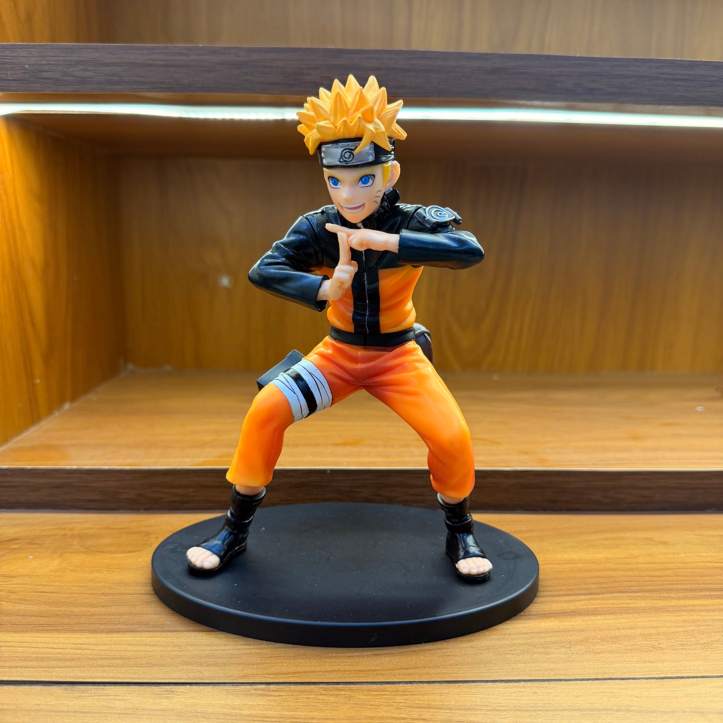Naruto Uzumaki Action Figure – Anime Collectible with Display Stand