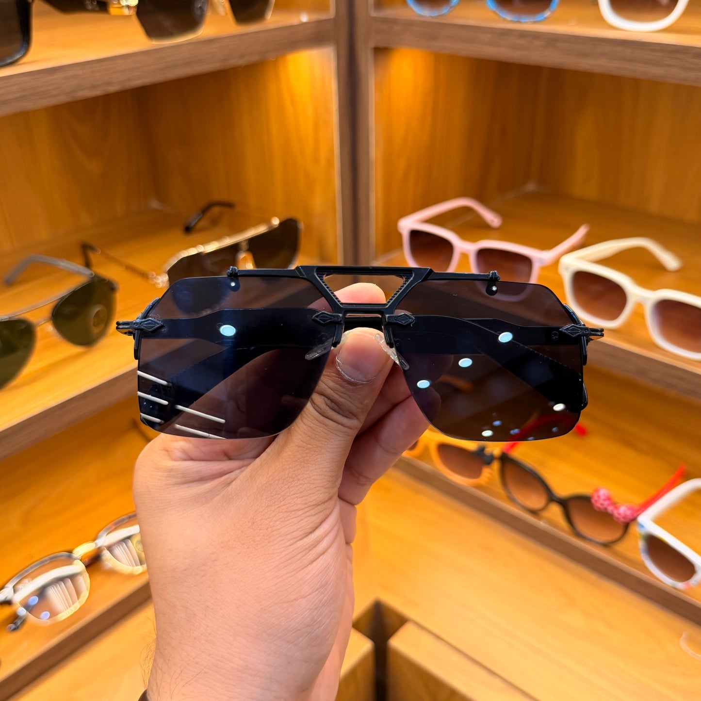 Metal Aviator Rimless Sunglasses for Unisex, Frameless Profile, for Everyday Wear