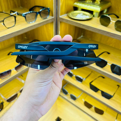 Hydra Black With Cover, Best Sports Sunglass for Unisex (Men & Women)