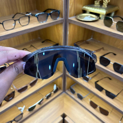 Hydra Full Trans Black With Cover, Best Sports Sunglass for Unisex (Men & Women)