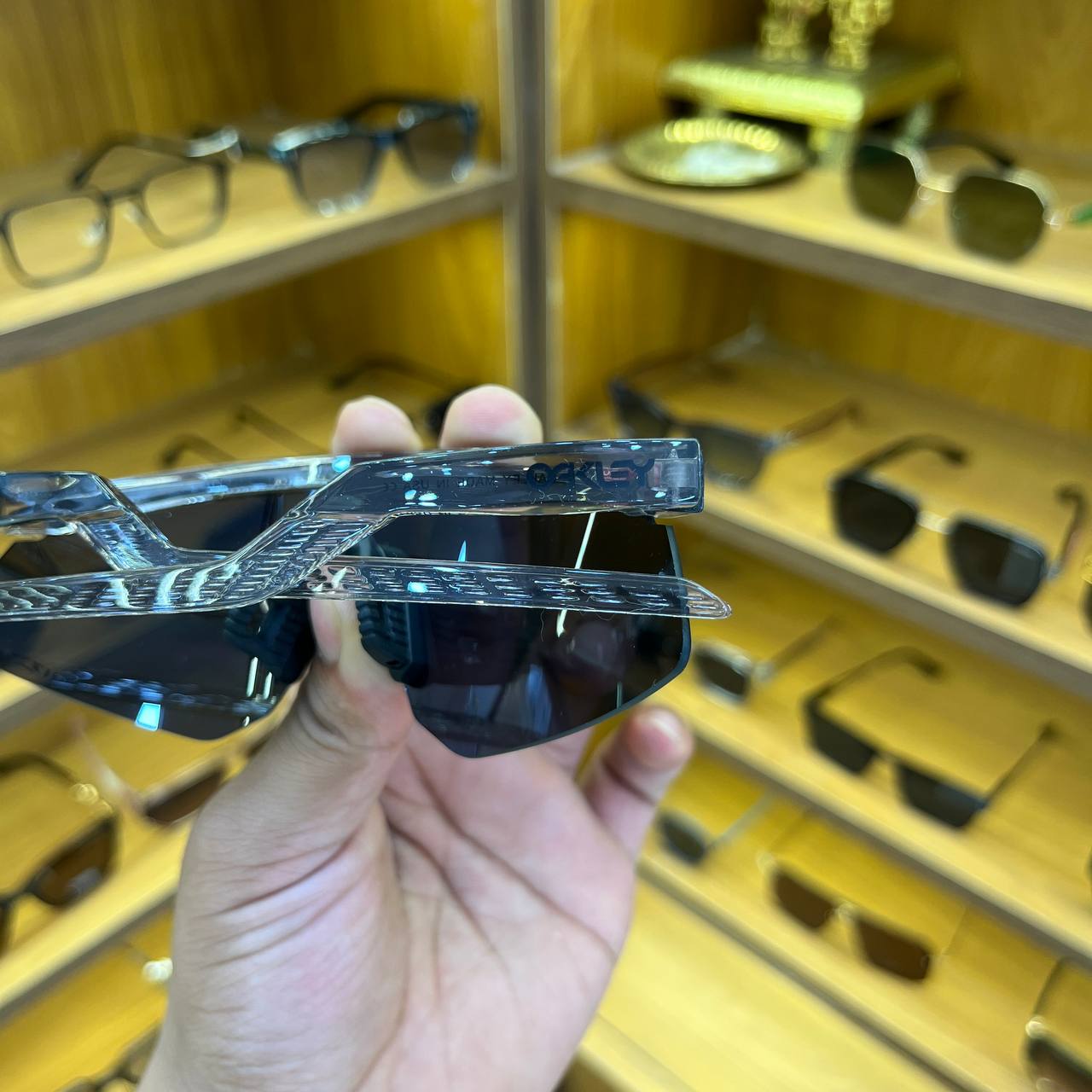 Hydra Full Trans Black With Cover, Best Sports Sunglass for Unisex (Men & Women)
