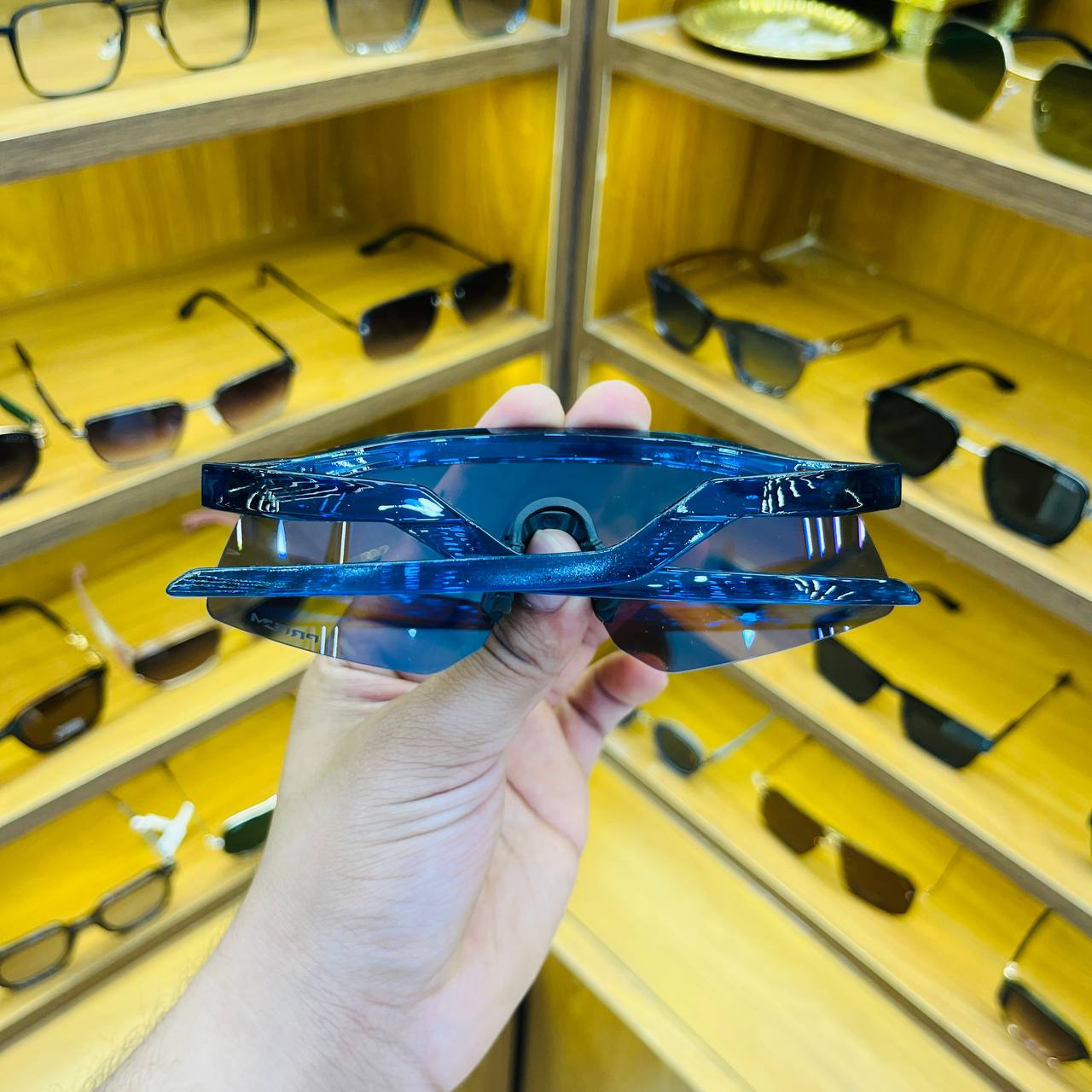 Hydra Artic Blue With Cover, Best Sports Sunglass for Unisex (Men & Women)