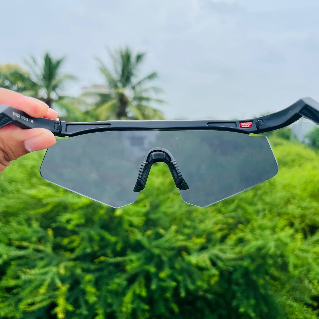 Hydra Black Colour Sunglass